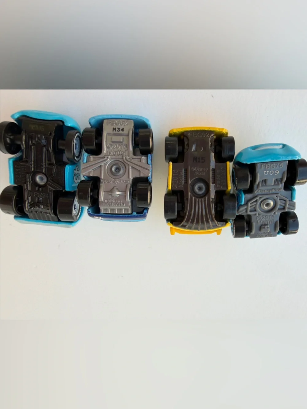 Disney Pixar Cars Mini Racers - Dinoco McQueen Cruz Cal Weathers The King Lot‎